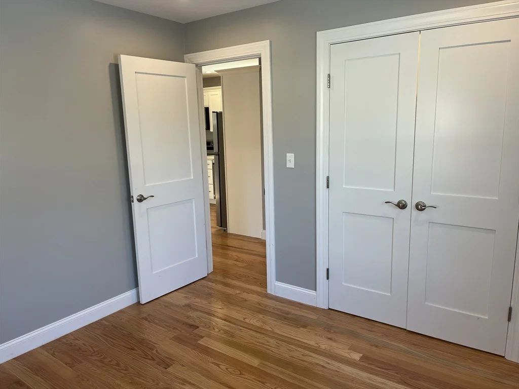 2 bed, 1 bath apartment for rent at 14 B Cherry Rd, Beverly — photo 5 of 12
