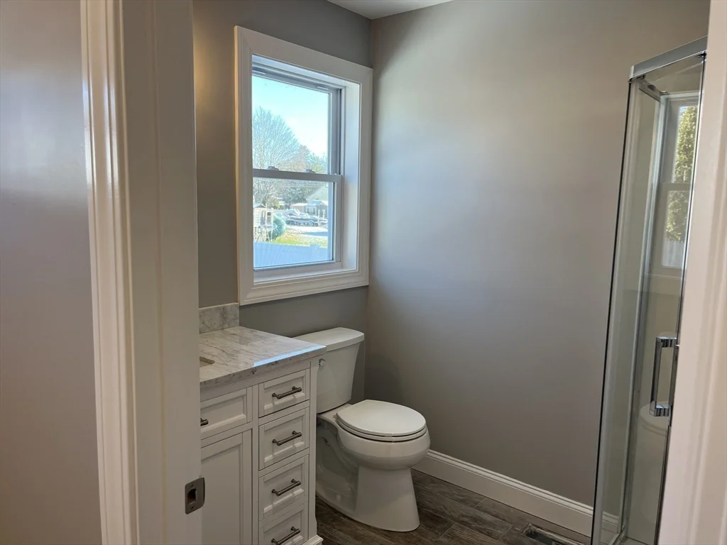 2 bed, 1 bath apartment for rent at 14 B Cherry Rd, Beverly — photo 11 of 12