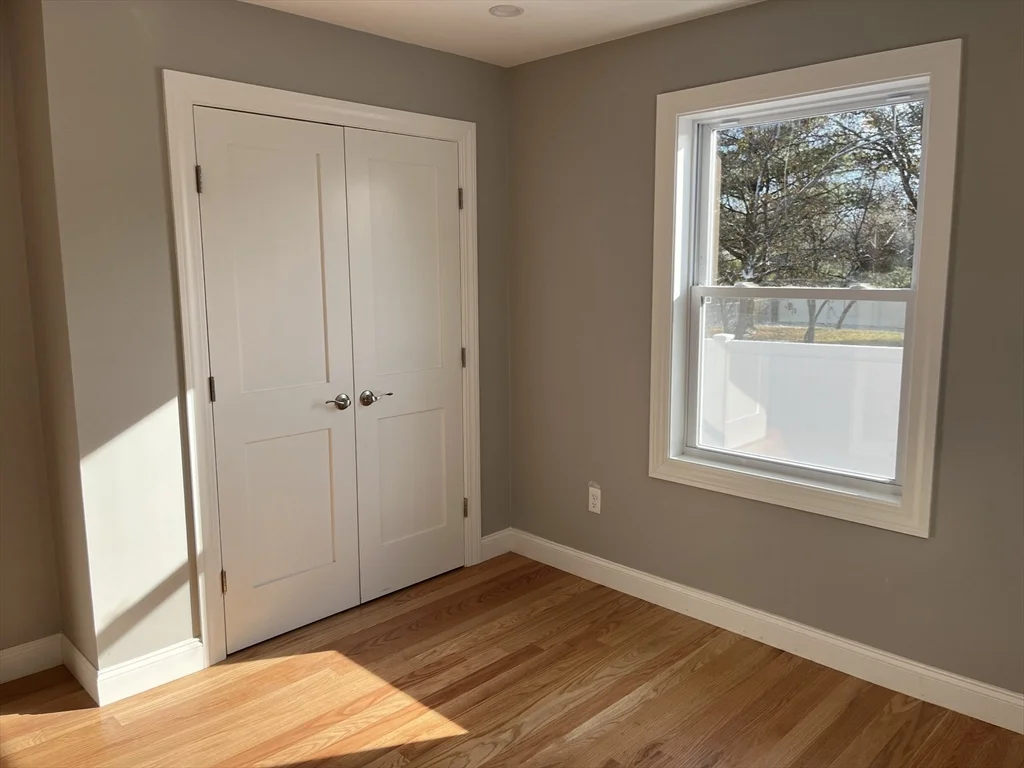 2 bed, 1 bath apartment for rent at 14 B Cherry Rd, Beverly — photo 7 of 12
