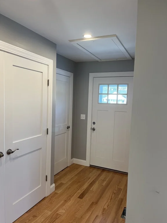 2 bed, 1 bath apartment for rent at 14 B Cherry Rd, Beverly — photo 9 of 12