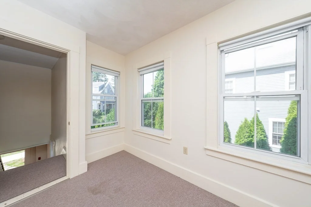 2 bed, 1 bath apartment for rent at 14 B Hartford Unit B, Bedford — photo 5 of 13