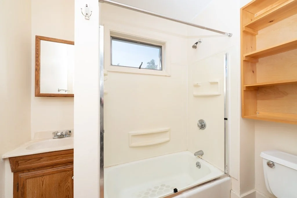 2 bed, 1 bath apartment for rent at 14 B Hartford Unit B, Bedford — photo 8 of 13