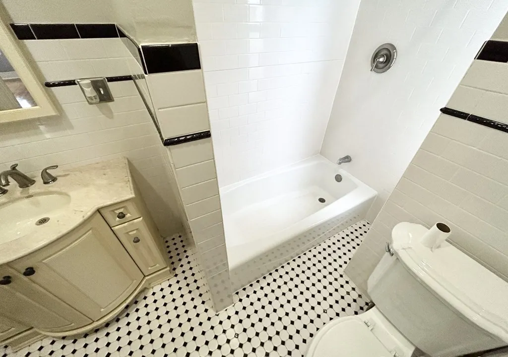 4 bed, 1 bath apartment for rent at 14 Batchelder St Unit 2, Boston — photo 12 of 12