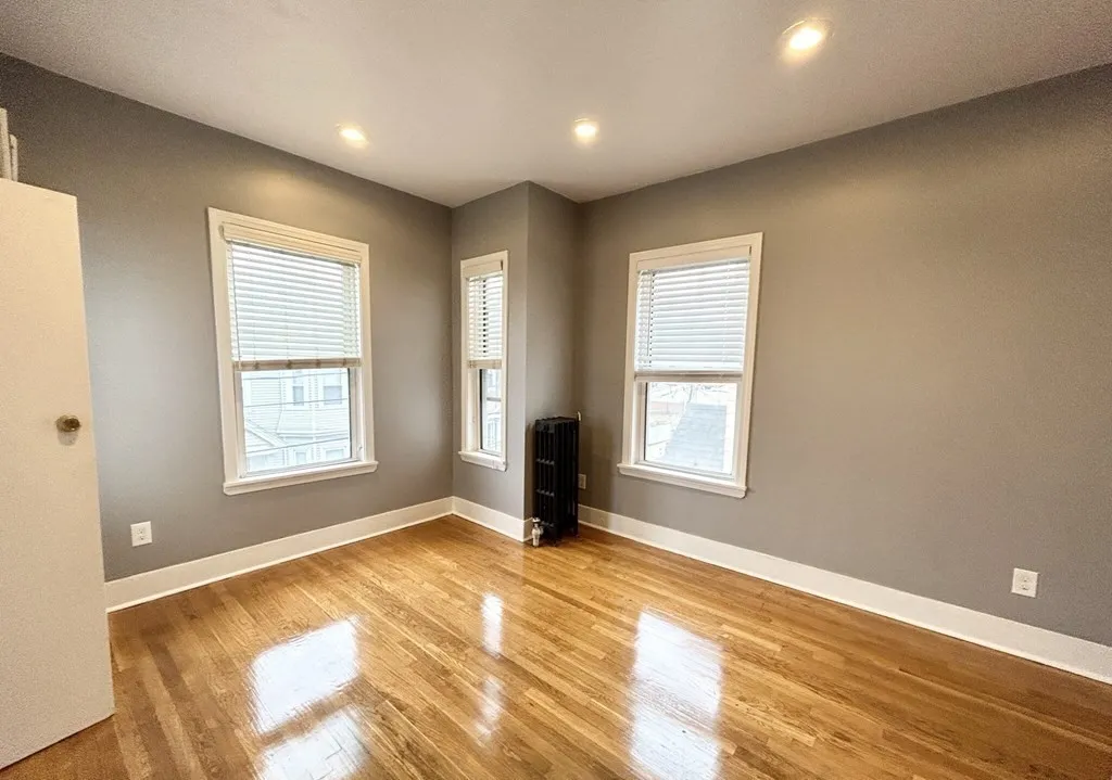 4 bed, 1 bath apartment for rent at 14 Batchelder St Unit 2, Boston — photo 8 of 12