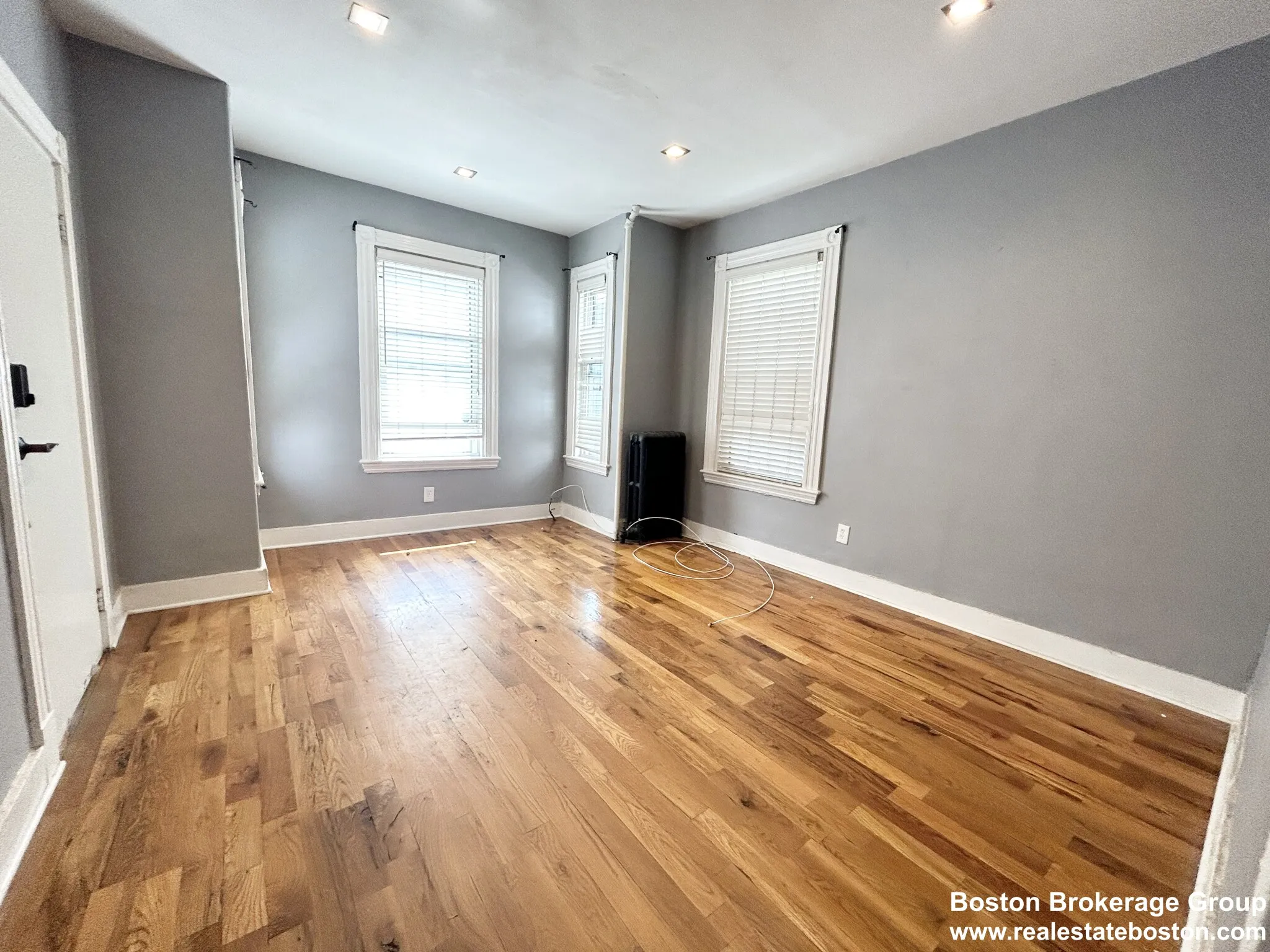 2 bed, 1 bath apartment for rent at 14 Batchelder St Unit 99, Roxbury — photo 5 of 7