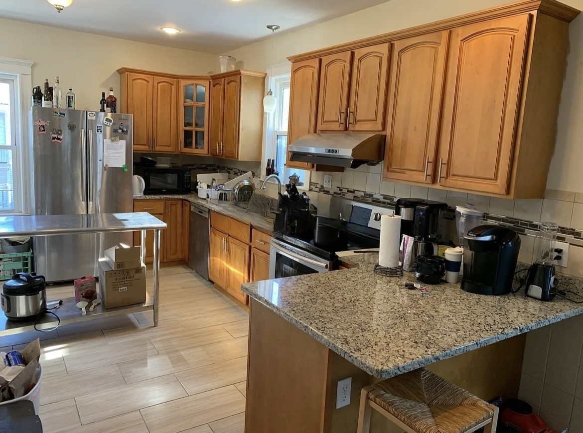 5 bed, 2 bath apartment for rent at 14 Bay State Ave Unit 2, Powder House Square — photo 1 of 16