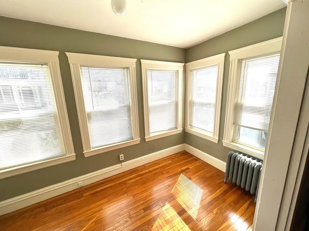 2 bed apartment for rent at 14 Beach Rd Unit 1, Winthrop — photo 6 of 16