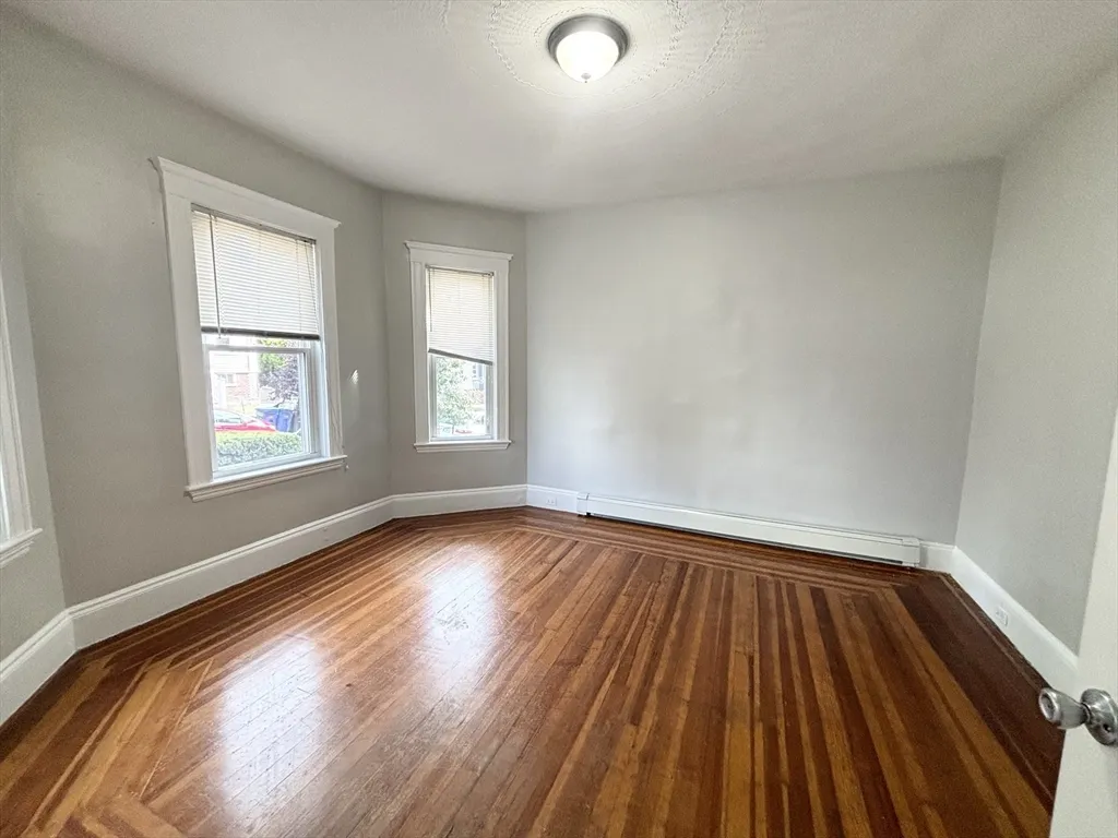 3 bed, 1 bath apartment for rent at 14 Belknap St Unit 1, West Somerville — photo 4 of 11