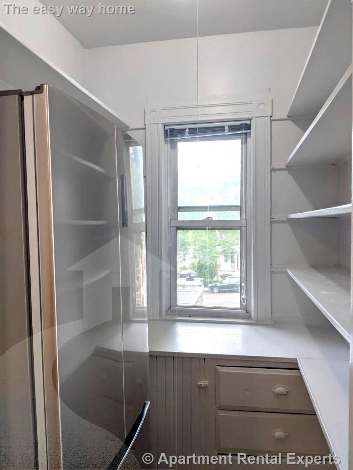 3 bed, 1 bath apartment for rent at 14 Belknap St Unit 2, Teele Square — photo 2 of 27