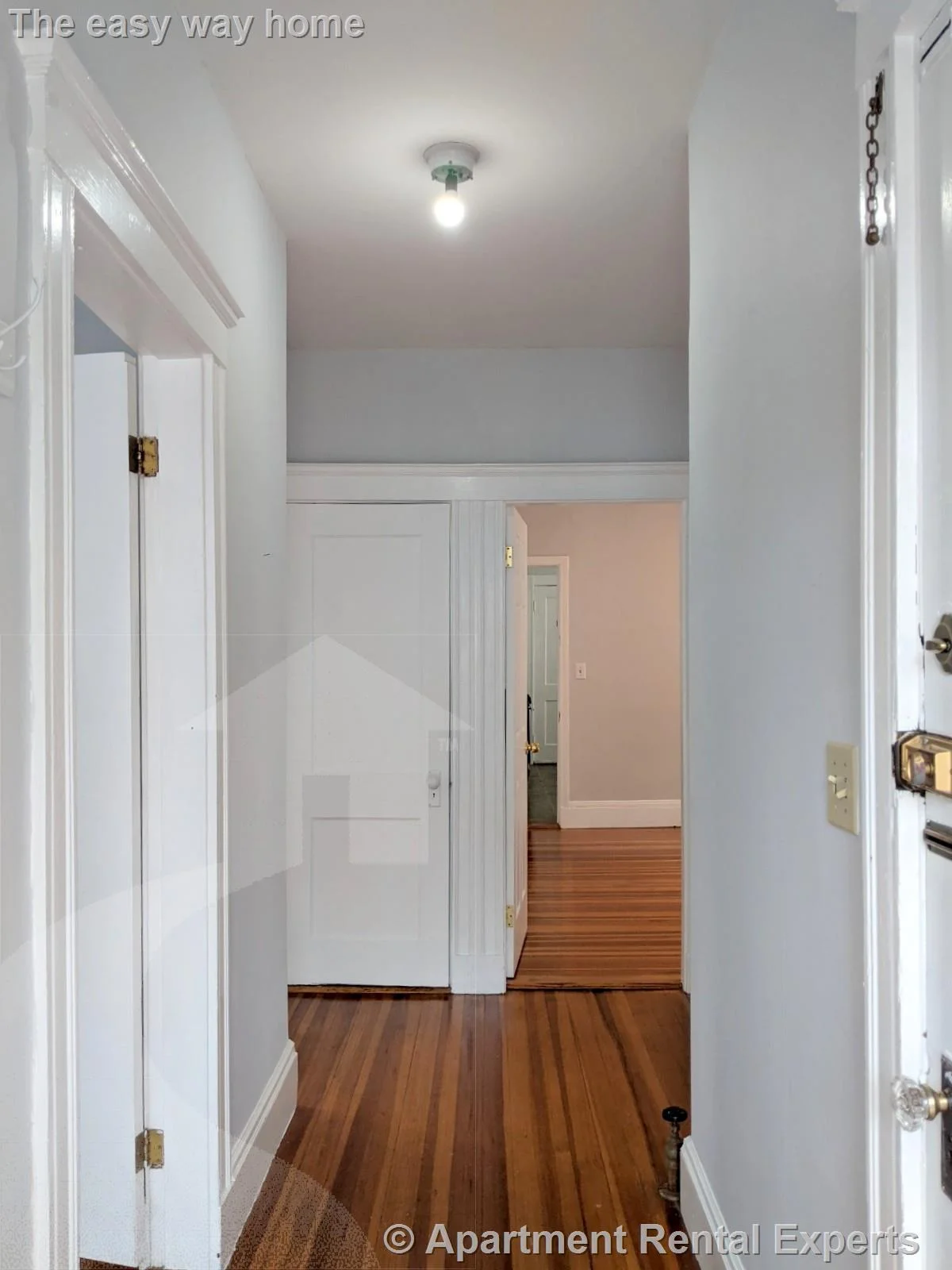3 bed, 1 bath apartment for rent at 14 Belknap St Unit 2, Teele Square — photo 9 of 27