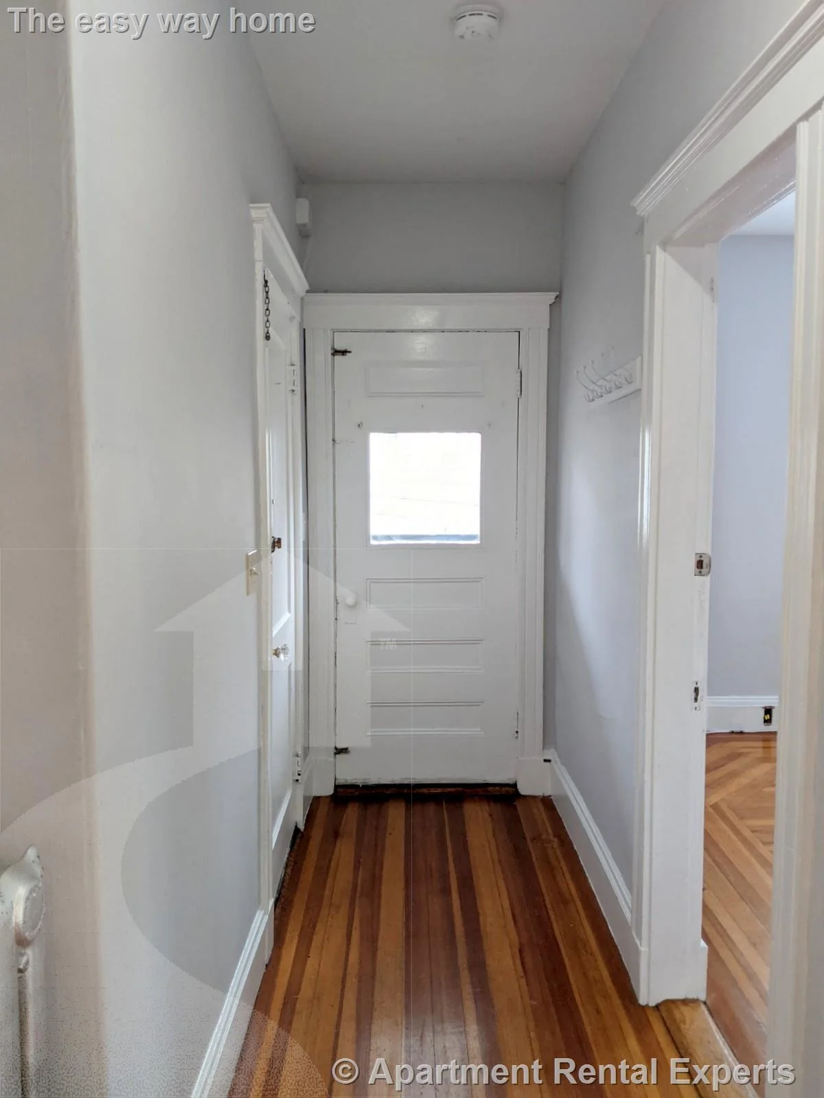 3 bed, 1 bath apartment for rent at 14 Belknap St Unit 2, Teele Square — photo 8 of 27