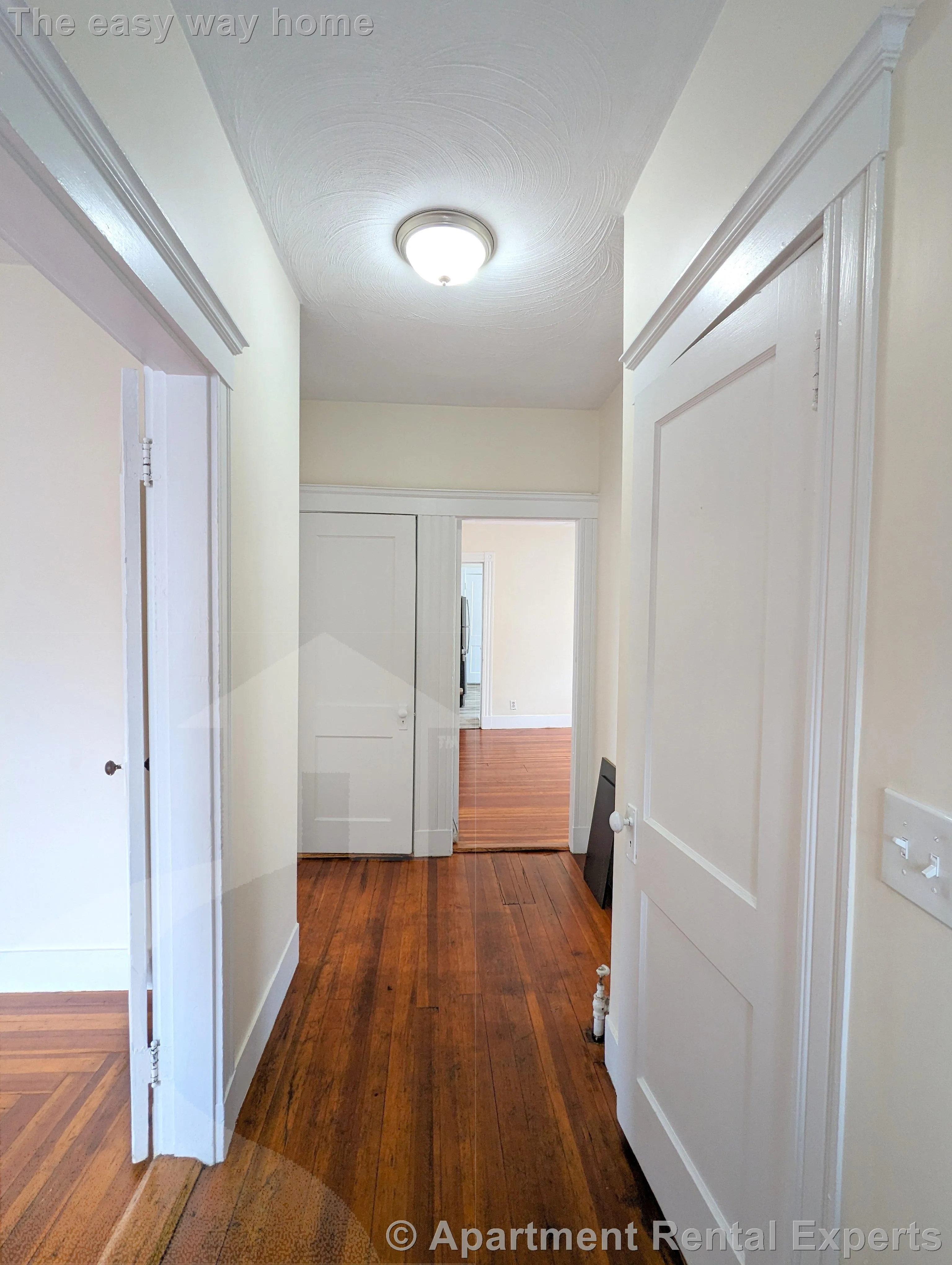 3 bed, 1 bath apartment for rent at 14 Belknap St Unit 3, Teele Square — photo 3 of 22