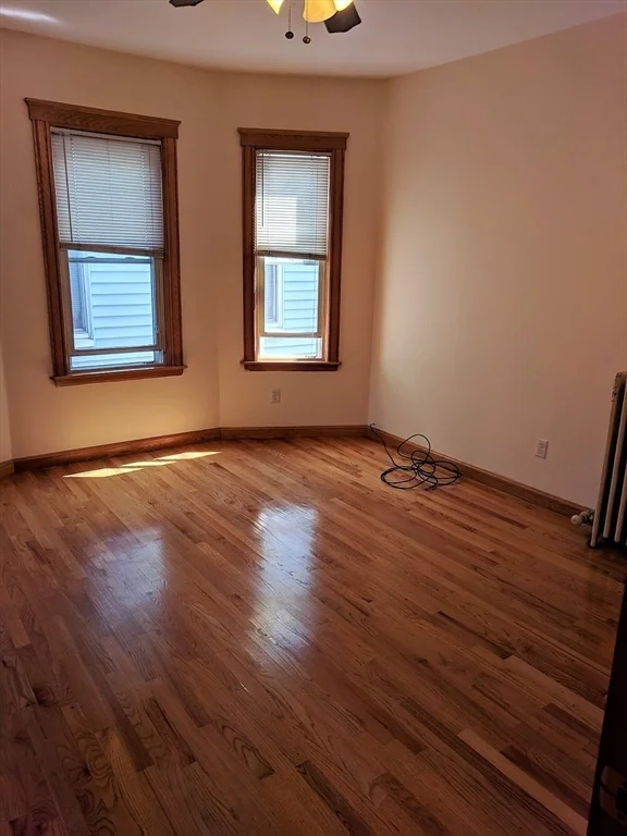4 bed, 1 bath apartment for rent at 14 Bellflower St Unit 3, Dorchester — photo 10 of 12