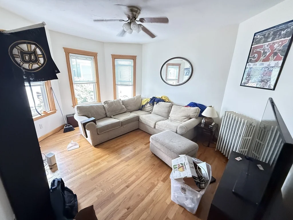 4 bed, 1 bath apartment for rent at 14 Bellflower St Unit 3, Dorchester — photo 1 of 12