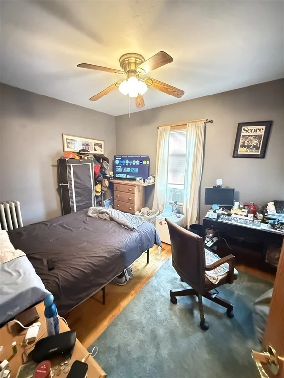 4 bed, 1 bath apartment for rent at 14 Bellflower St Unit 3, Dorchester — photo 6 of 12