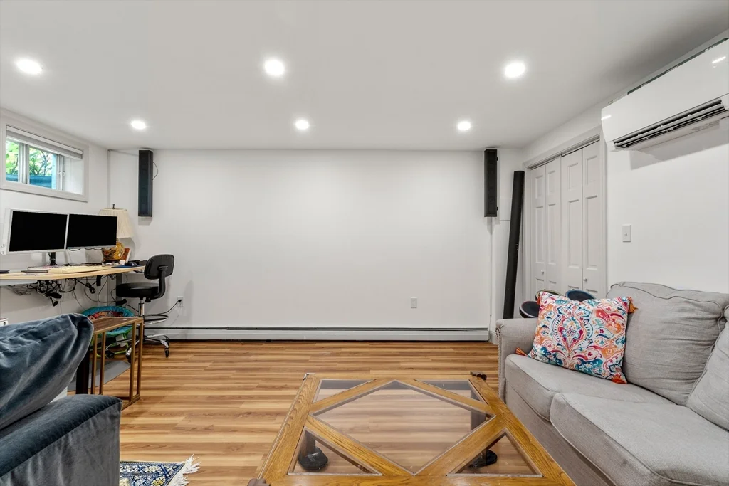 4 bed, 3 bath apartment for rent at 14 Belmont St Unit A, Spring Hill — photo 16 of 21