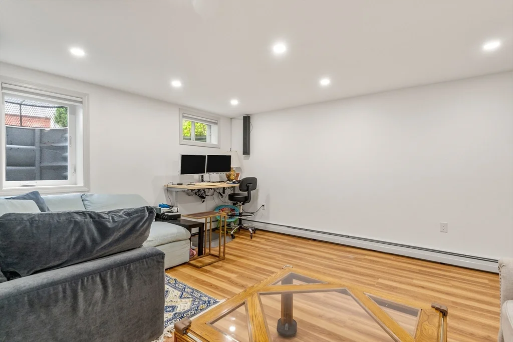 4 bed, 3 bath apartment for rent at 14 Belmont St Unit A, Spring Hill — photo 15 of 21
