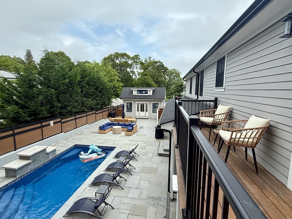 5 bed, 4+ bath apartment for rent at 14 Bernard Circle, Tisbury — photo 26 of 41