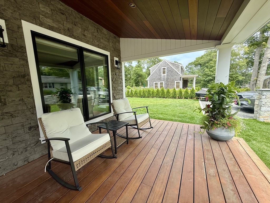 5 bed, 4+ bath apartment for rent at 14 Bernard Circle, Tisbury — photo 40 of 41