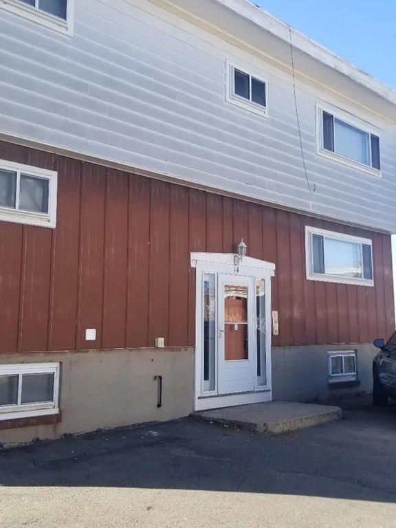 2 bed, 1 bath apartment for rent at 14 Billow Ave Unit 2, Revere — photo 10 of 12