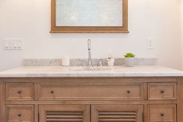 5 bed, 4+ bath apartment for rent at 14 Blackfish Ln, Nantucket — photo 20 of 28