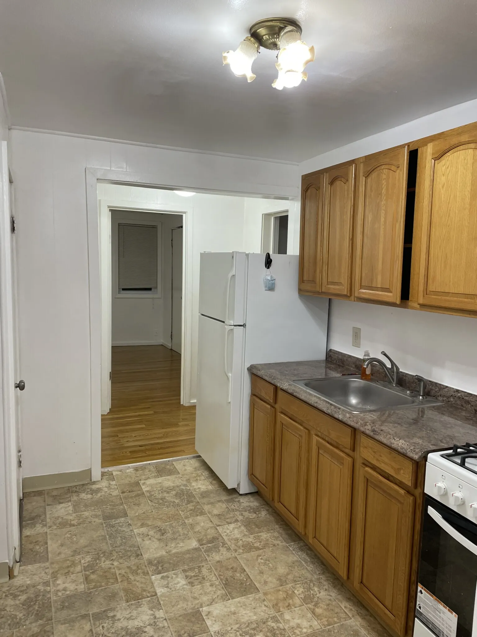 3 bed, 1 bath apartment for rent at 14 Boston St Unit 1, South Boston — photo 2 of 10