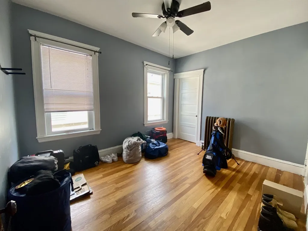 5 bed, 2 bath apartment for rent at 14 Bowdoin St Unit 2, Tufts University — photo 23 of 38
