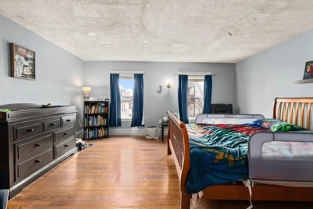 5 bed, 2 bath apartment for rent at 14 Bowdoin St Unit 2, Tufts University — photo 36 of 38