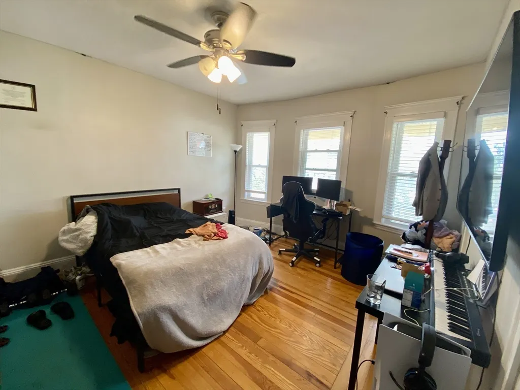 5 bed, 2 bath apartment for rent at 14 Bowdoin St Unit 2, Tufts University — photo 19 of 38
