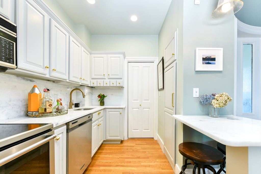 1 bed, 1 bath apartment for rent at 14 Braddock Park Unit 2, South End — photo 5 of 18
