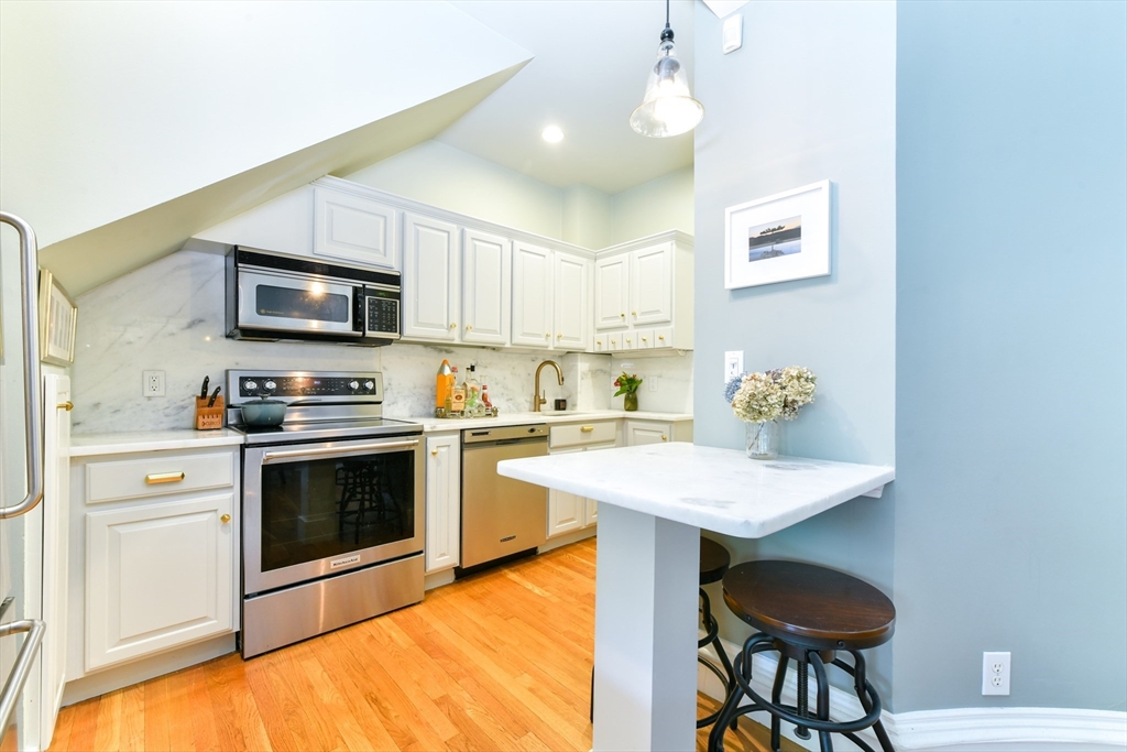 1 bed, 1 bath apartment for rent at 14 Braddock Park Unit 2, South End — photo 7 of 18