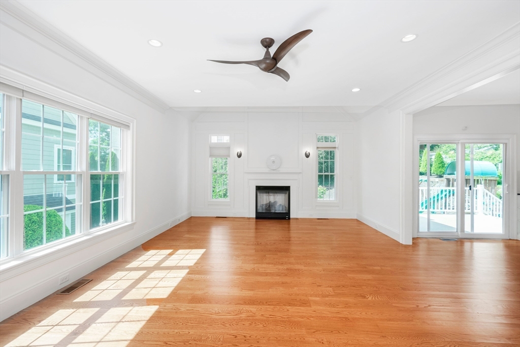 5 bed, 3 bath apartment for rent at 14 Brattle Ln, Arlington — photo 13 of 32