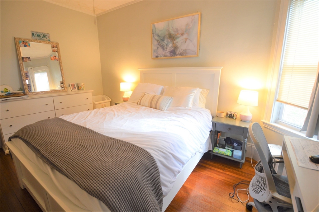 3 bed, 1 bath apartment for rent at 14 Breck Ave Unit 1, Oak Square — photo 12 of 18