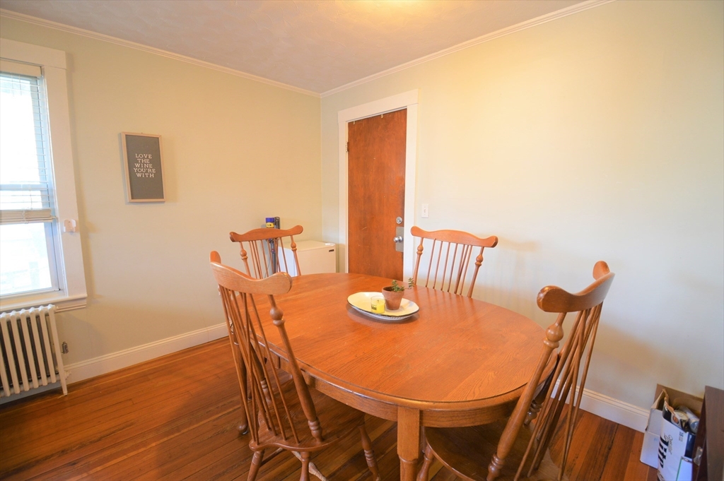 3 bed, 1 bath apartment for rent at 14 Breck Ave Unit 1, Oak Square — photo 6 of 18