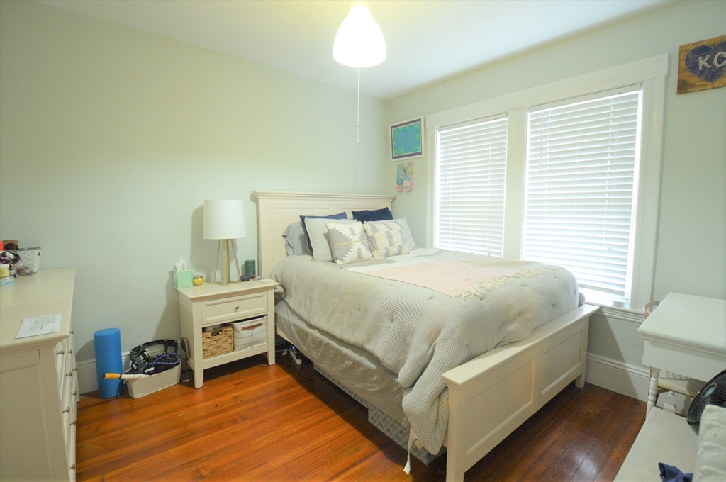 3 bed, 1 bath apartment for rent at 14 Breck Ave Unit 1, Oak Square — photo 14 of 18