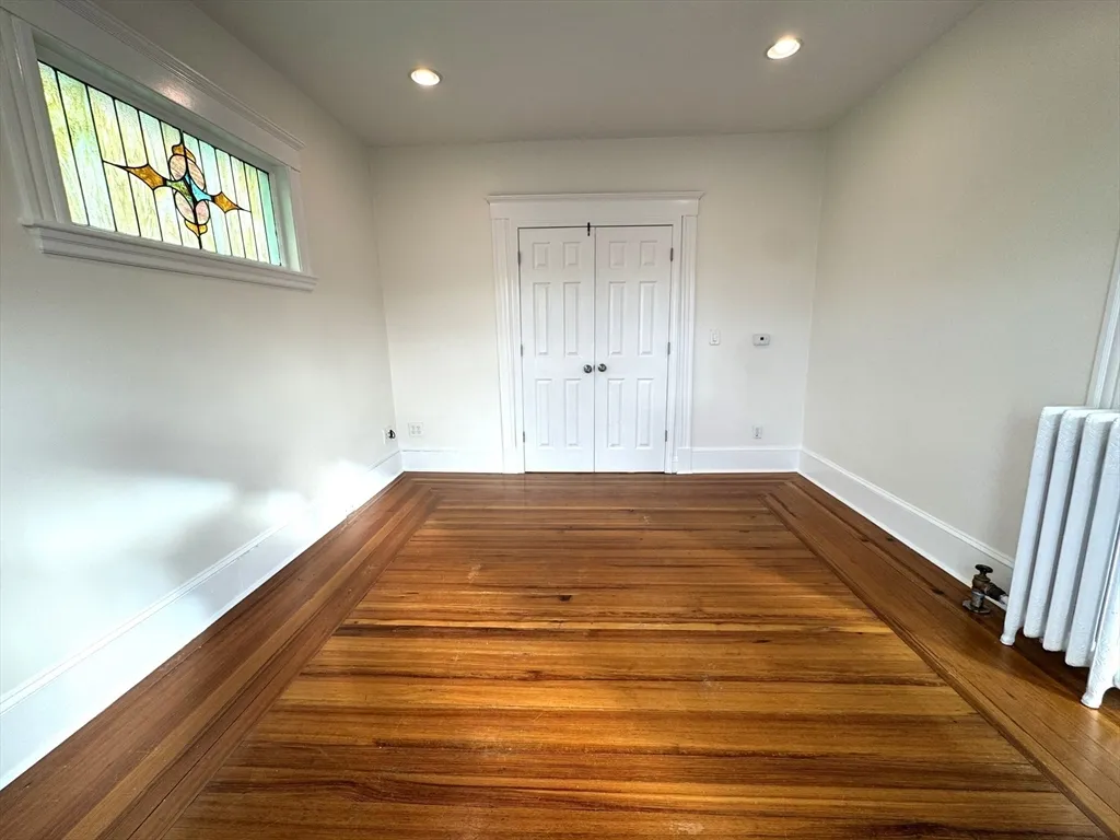 4 bed, 2 bath apartment for rent at 14 Breck Ave Unit 2, Oak Square — photo 11 of 26