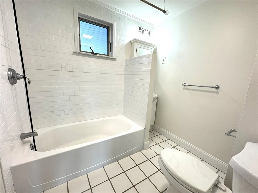 4 bed, 2 bath apartment for rent at 14 Breck Ave Unit 2, Oak Square — photo 25 of 26