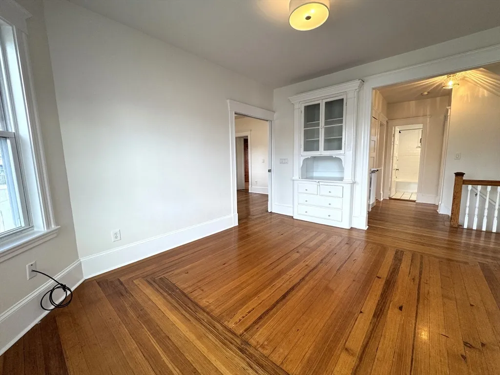 4 bed, 2 bath apartment for rent at 14 Breck Ave Unit 2, Oak Square — photo 5 of 26
