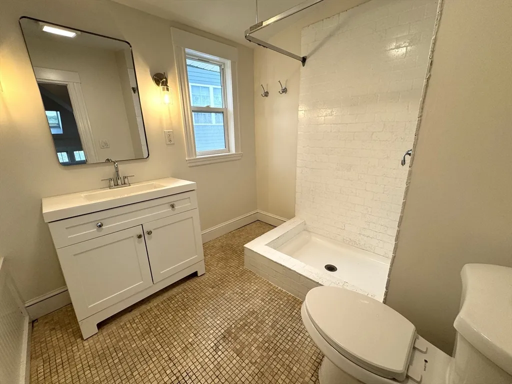 4 bed, 2 bath apartment for rent at 14 Breck Ave Unit 2, Oak Square — photo 21 of 26