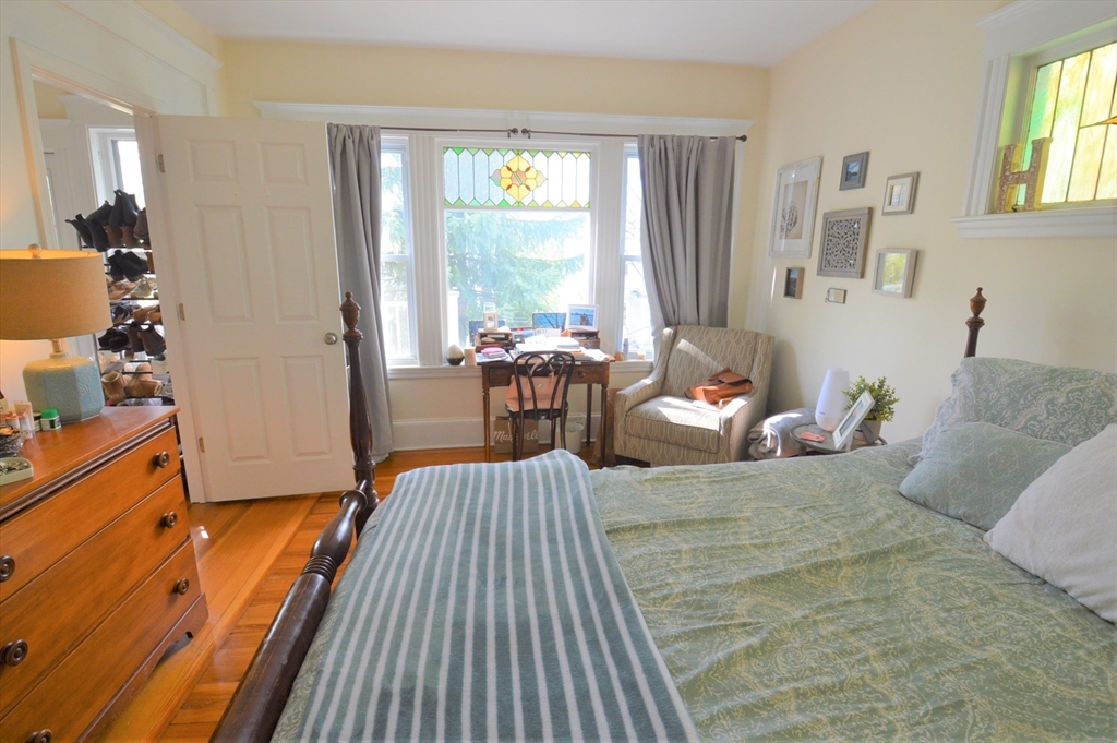 4 bed, 2 bath apartment for rent at 14 Breck Ave Unit 3, Oak Square — photo 12 of 27