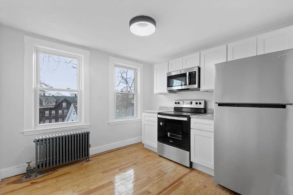 1 bed, 1 bath apartment for rent at 14 Brett St Unit 3b, Brockton — photo 3 of 9