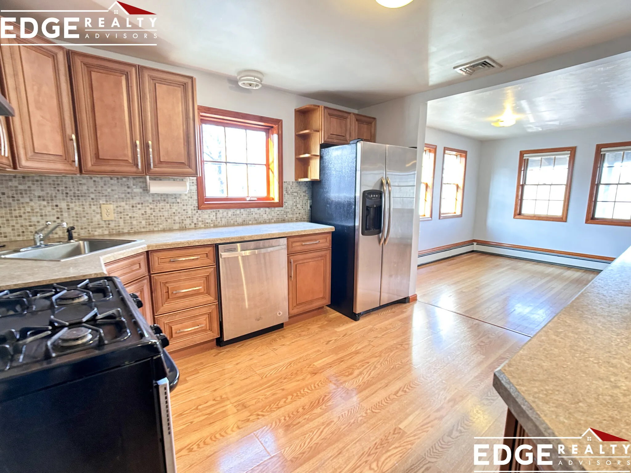 4 bed, 2 bath apartment for rent at 14 Brooks St Unit 1, Brighton — photo 1 of 19