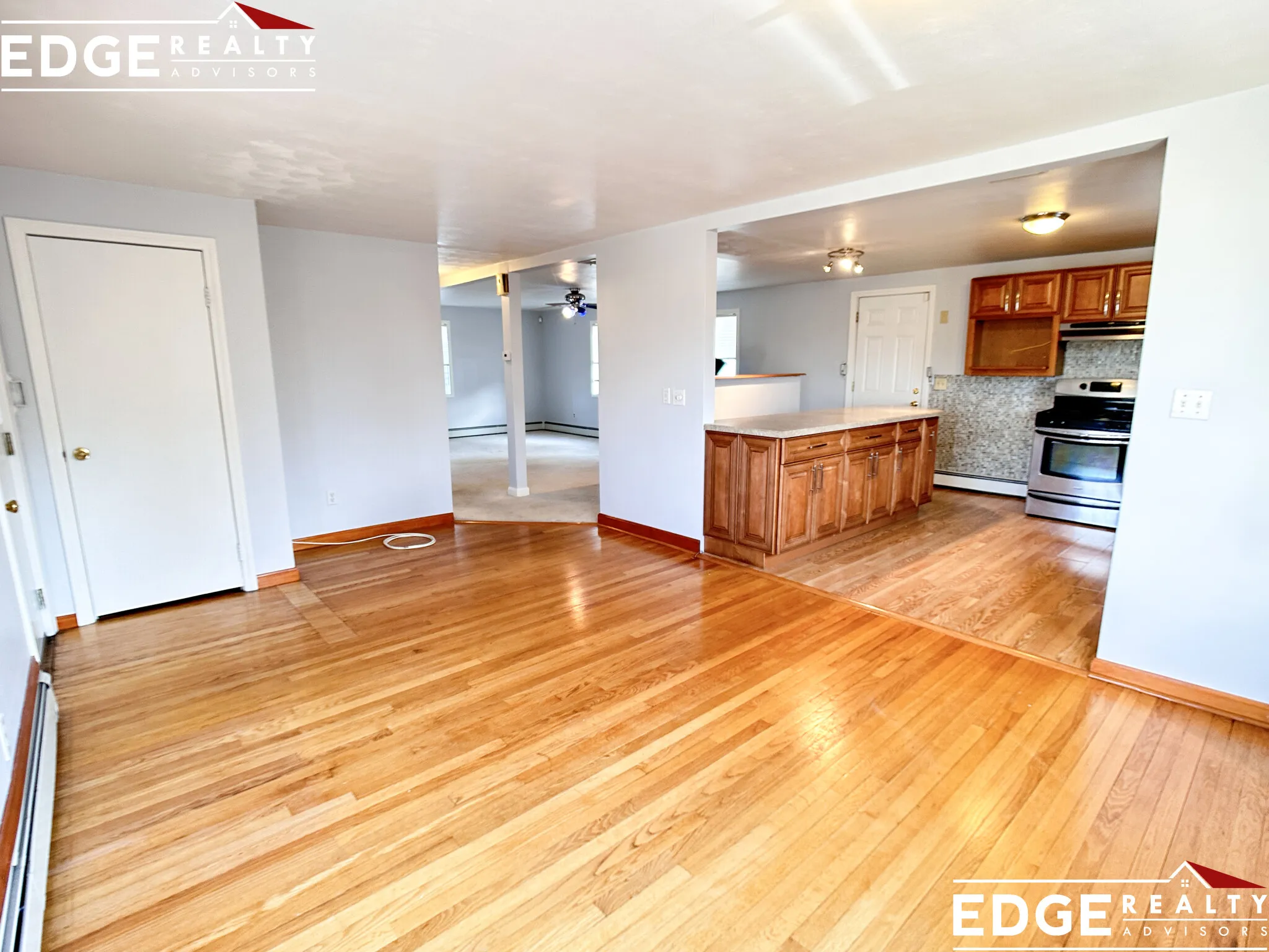 4 bed, 2 bath apartment for rent at 14 Brooks St Unit 1, Brighton — photo 3 of 19