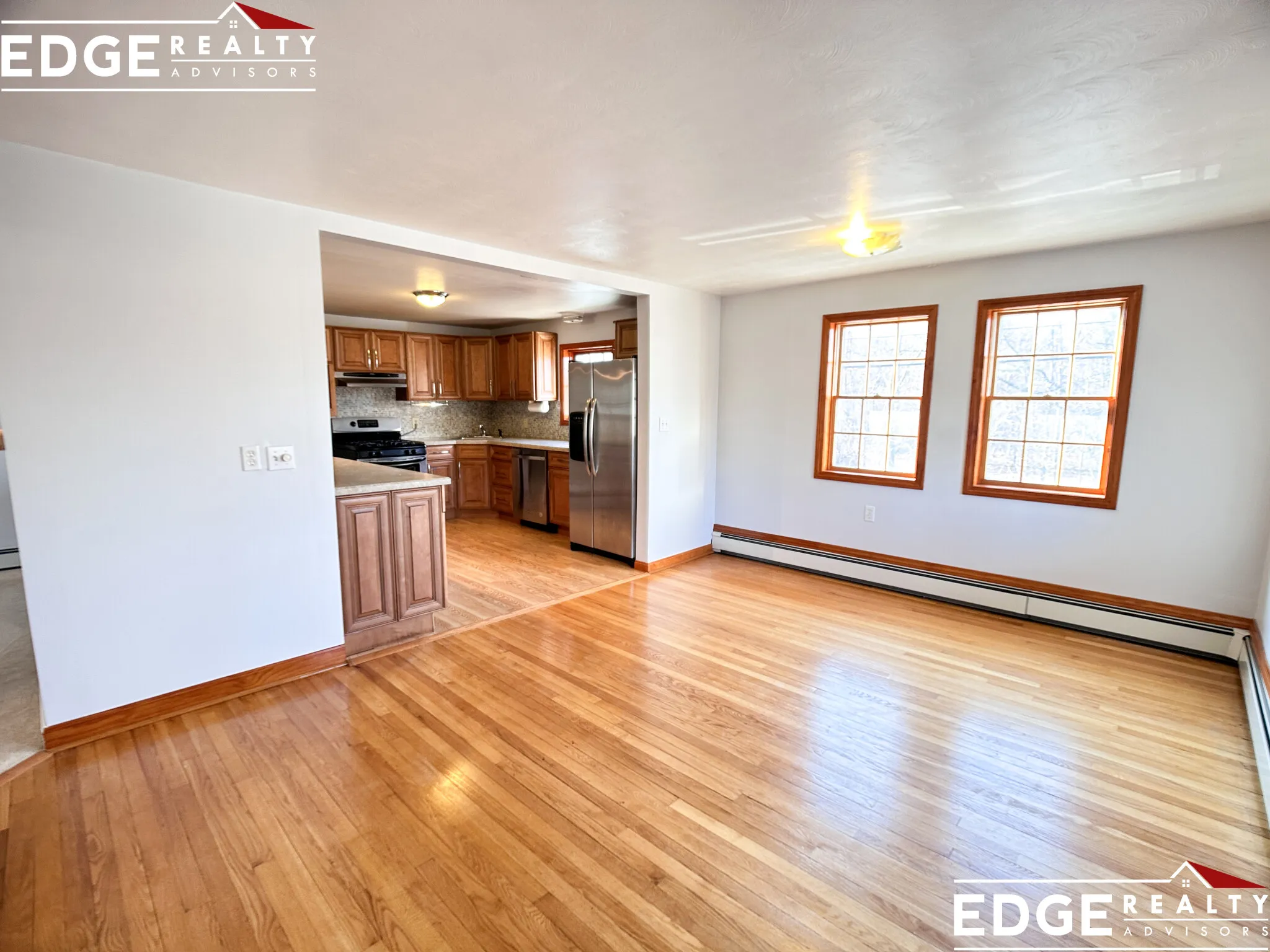 4 bed, 2 bath apartment for rent at 14 Brooks St Unit 1, Brighton — photo 2 of 19
