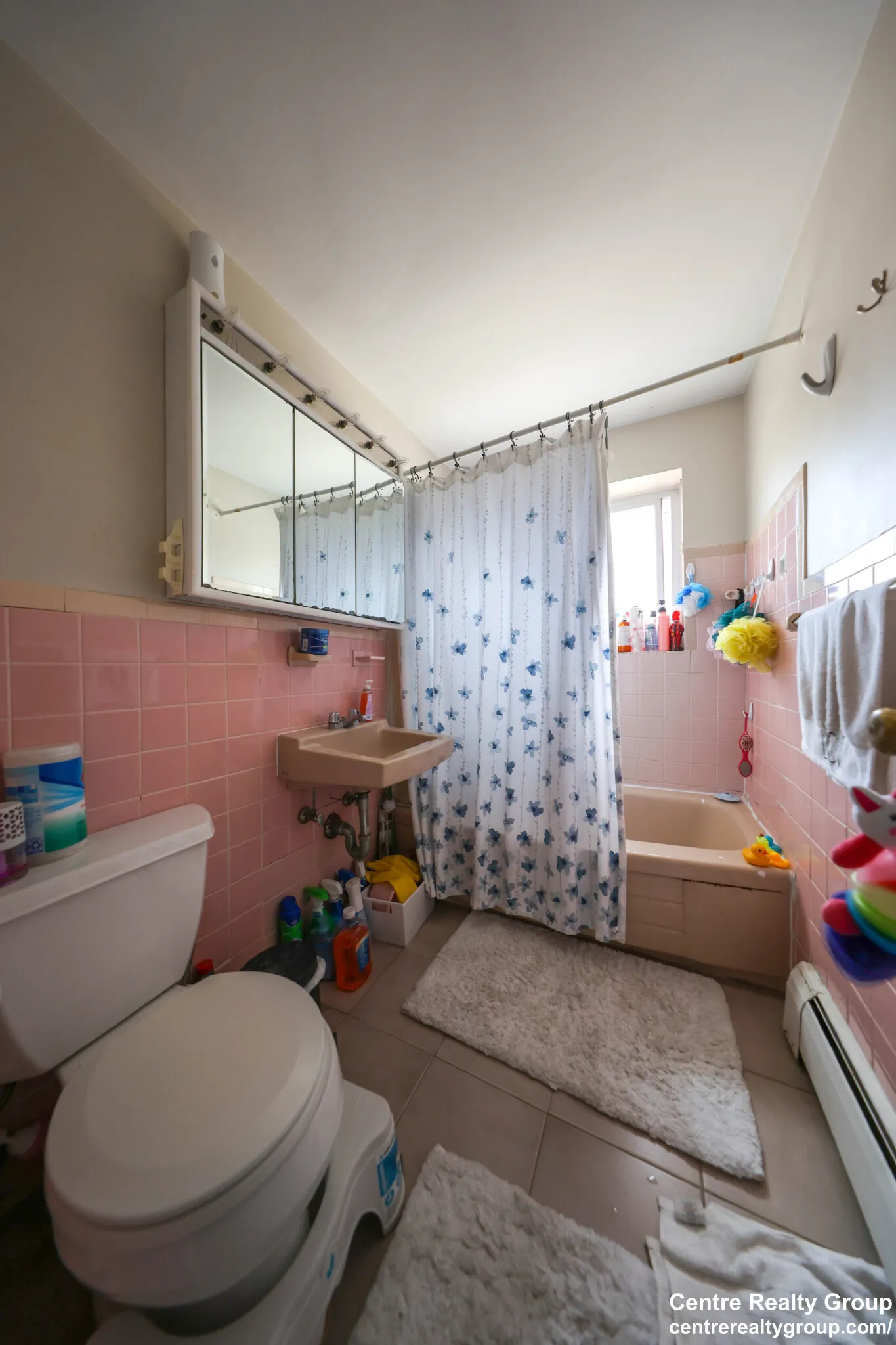 2 bed, 1 bath apartment for rent at 14 Bryon Rd Unit 6, Chestnut Hill — photo 6 of 18