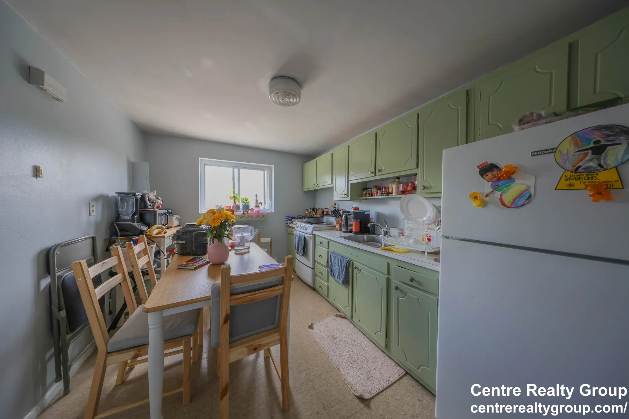 2 bed, 1 bath apartment for rent at 14 Bryon Rd Unit 6, Chestnut Hill