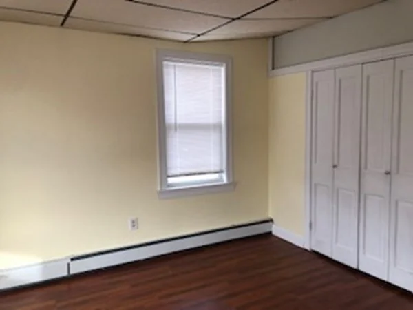 4 bed, 1 bath apartment for rent at 14 Burnside St Unit 2, Lowell — photo 11 of 22