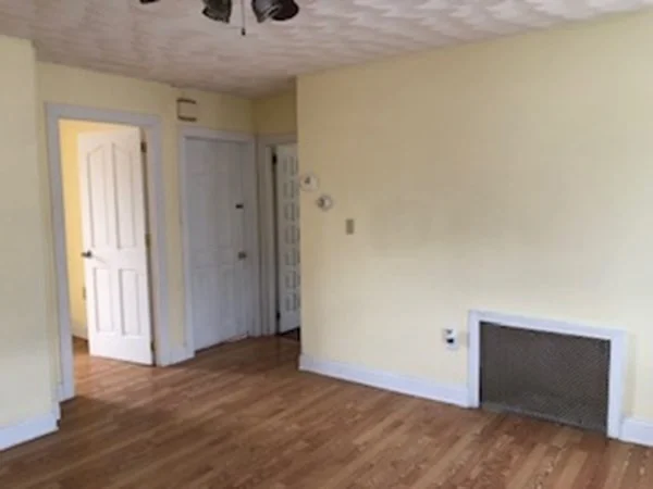 4 bed, 1 bath apartment for rent at 14 Burnside St Unit 2, Lowell — photo 16 of 22