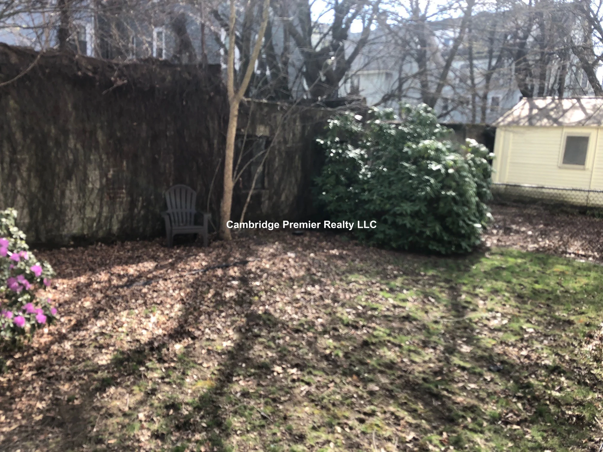3 bed, 1 bath apartment for rent at 14 Callender St Unit 1, Riverside — photo 9 of 9