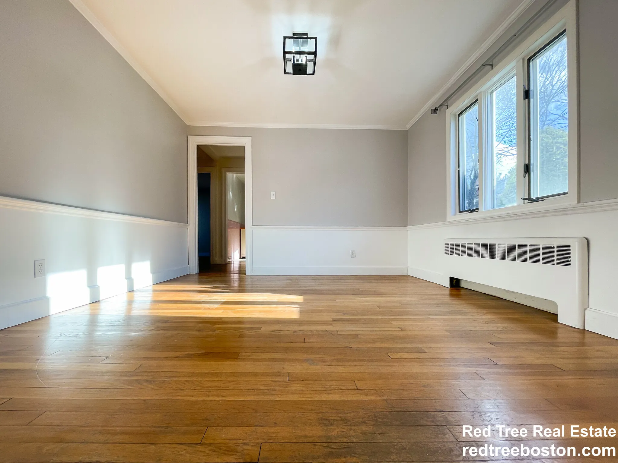 2 bed, 1 bath apartment for rent at 14 Caltha Rd Unit 1, Oak Square — photo 3 of 12